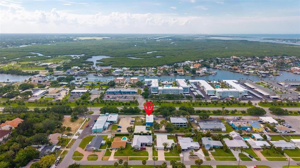 Под контрактом: $1,245,000 (0 спален, 0 ванн, 1051 Квадратных фут)