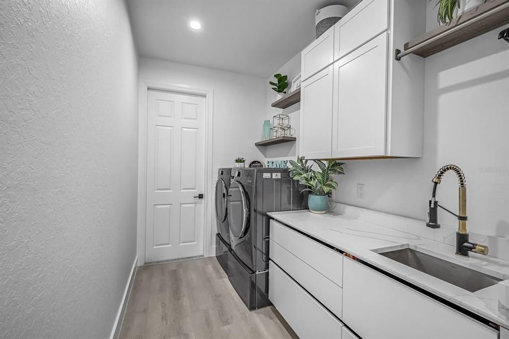 待售: $1,499,000 (4 贝兹, 3 浴室, 2670 平方英尺)