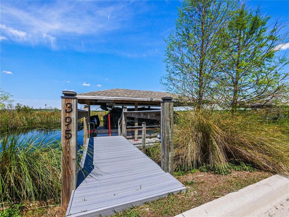 For Sale: $799,000 (5 beds, 3 baths, 2564 Square Feet)