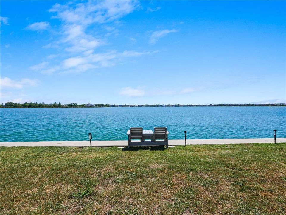 For Sale: $799,000 (5 beds, 3 baths, 2564 Square Feet)