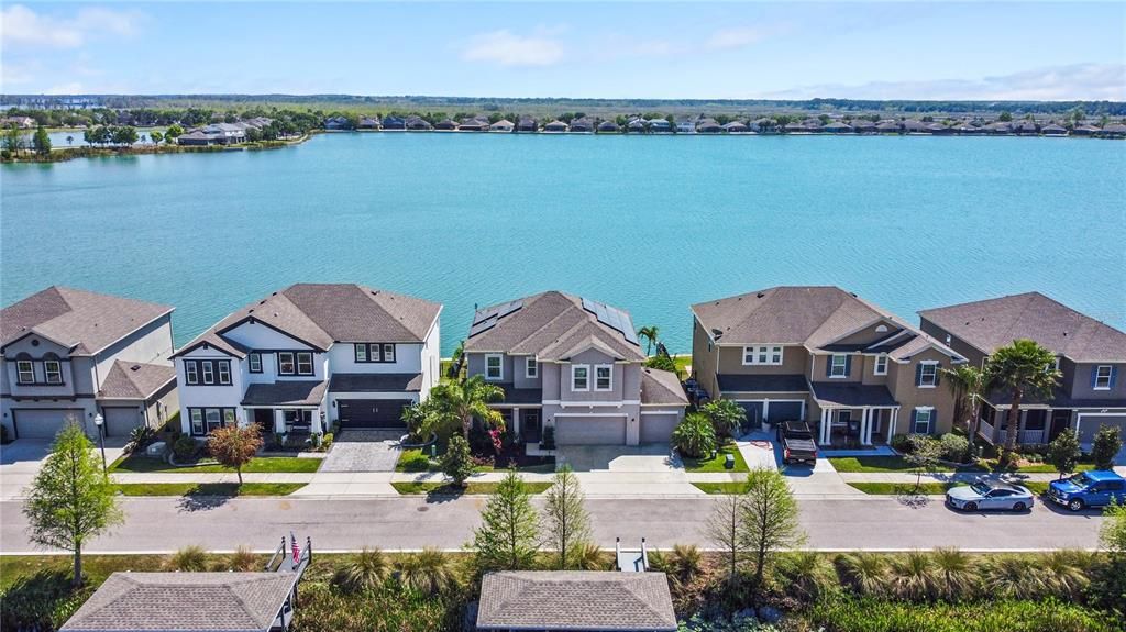 For Sale: $799,000 (5 beds, 3 baths, 2564 Square Feet)