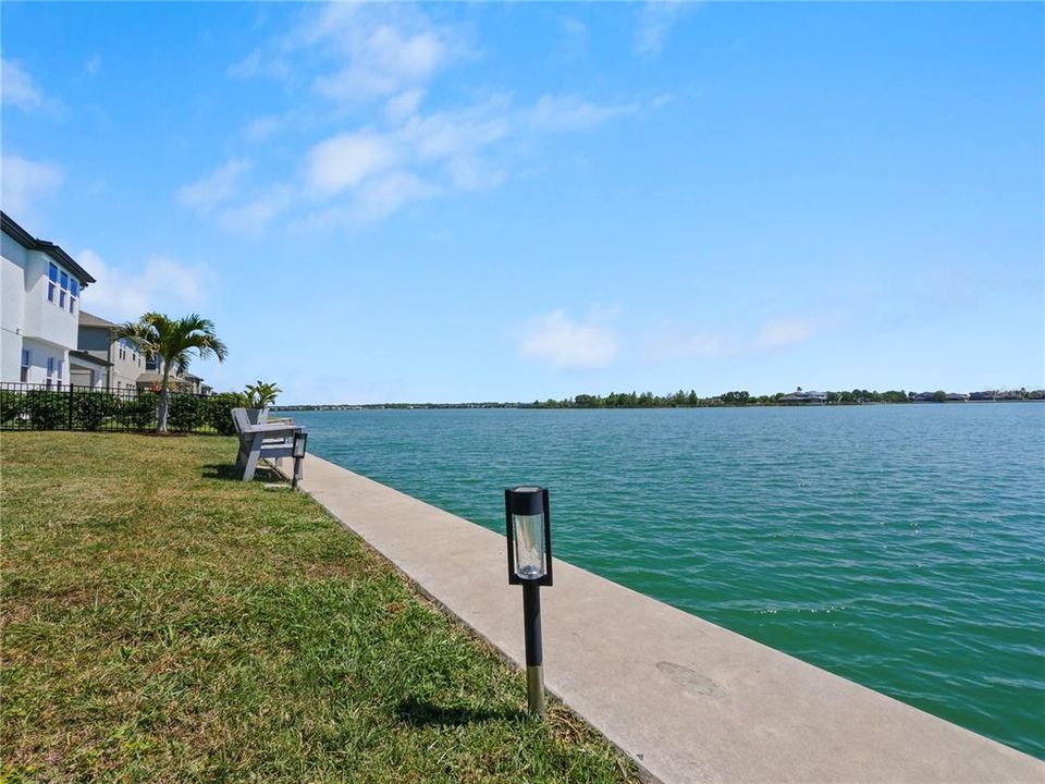 For Sale: $799,000 (5 beds, 3 baths, 2564 Square Feet)