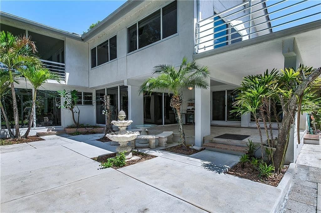 待售: $1,789,900 (7 贝兹, 4 浴室, 6226 平方英尺)