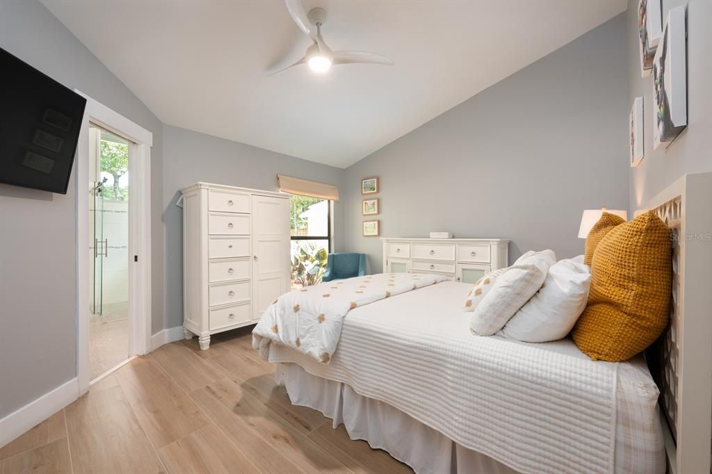 待售: $1,850,000 (5 贝兹, 4 浴室, 5464 平方英尺)