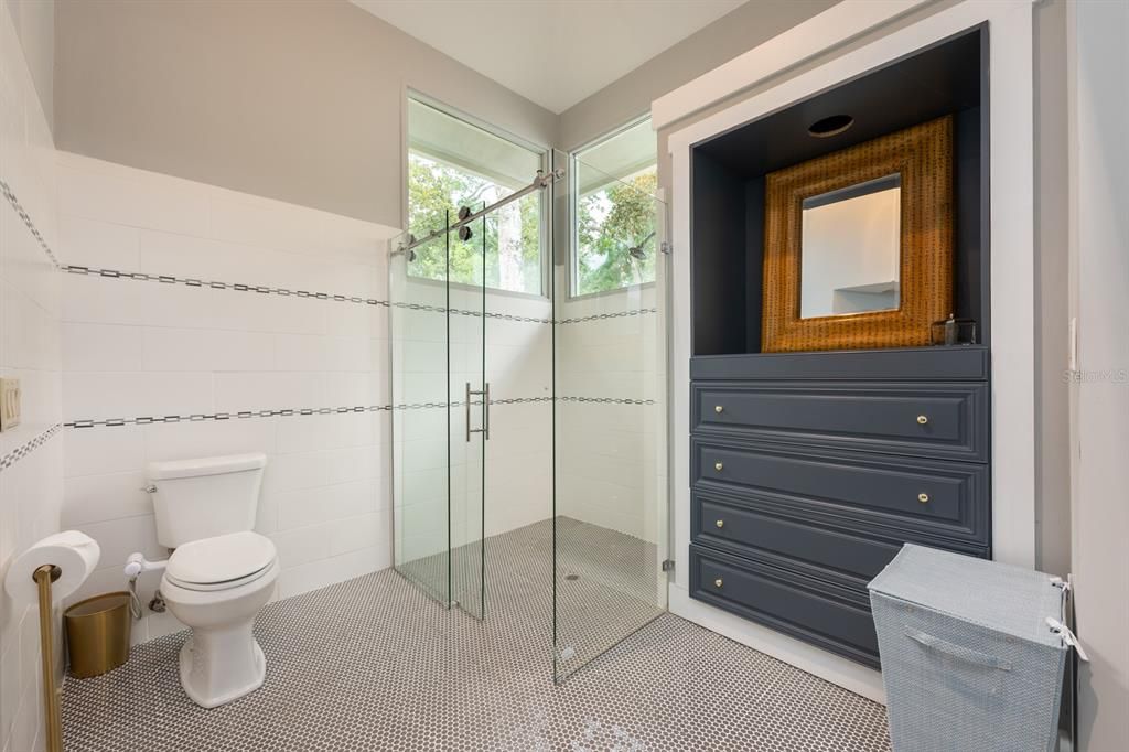 待售: $1,850,000 (5 贝兹, 4 浴室, 5464 平方英尺)