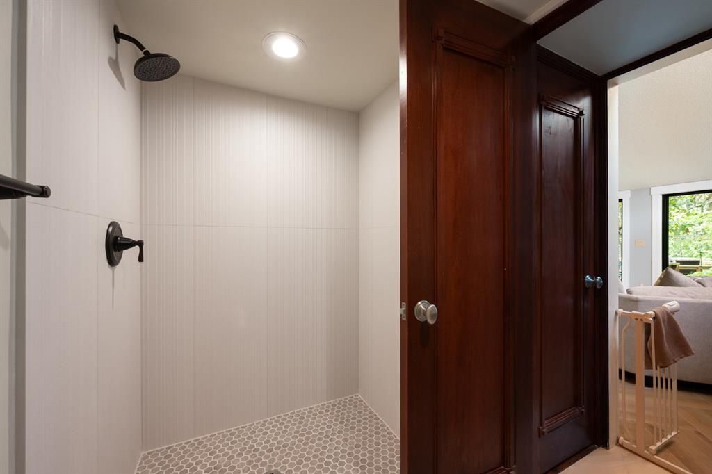 待售: $1,850,000 (5 贝兹, 4 浴室, 5464 平方英尺)