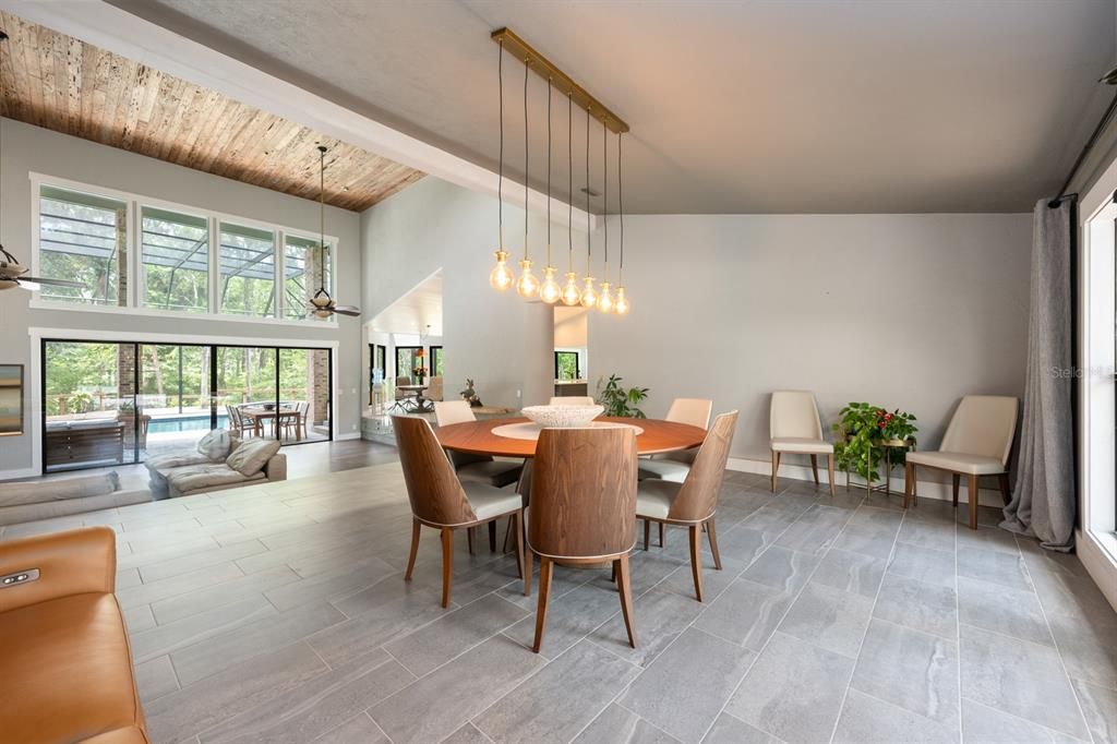 待售: $1,850,000 (5 贝兹, 4 浴室, 5464 平方英尺)