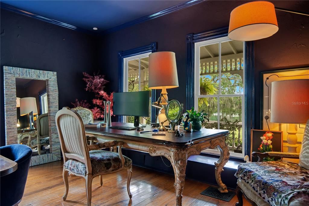 For Sale: $3,499,000 (6 beds, 5 baths, 6261 Square Feet)