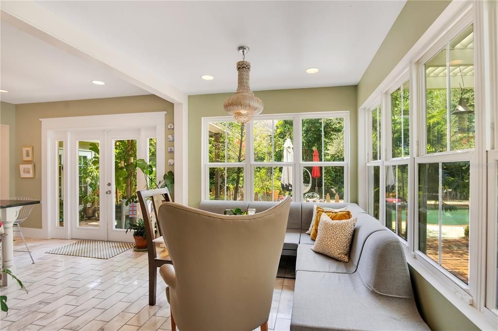 For Sale: $3,499,000 (6 beds, 5 baths, 6261 Square Feet)