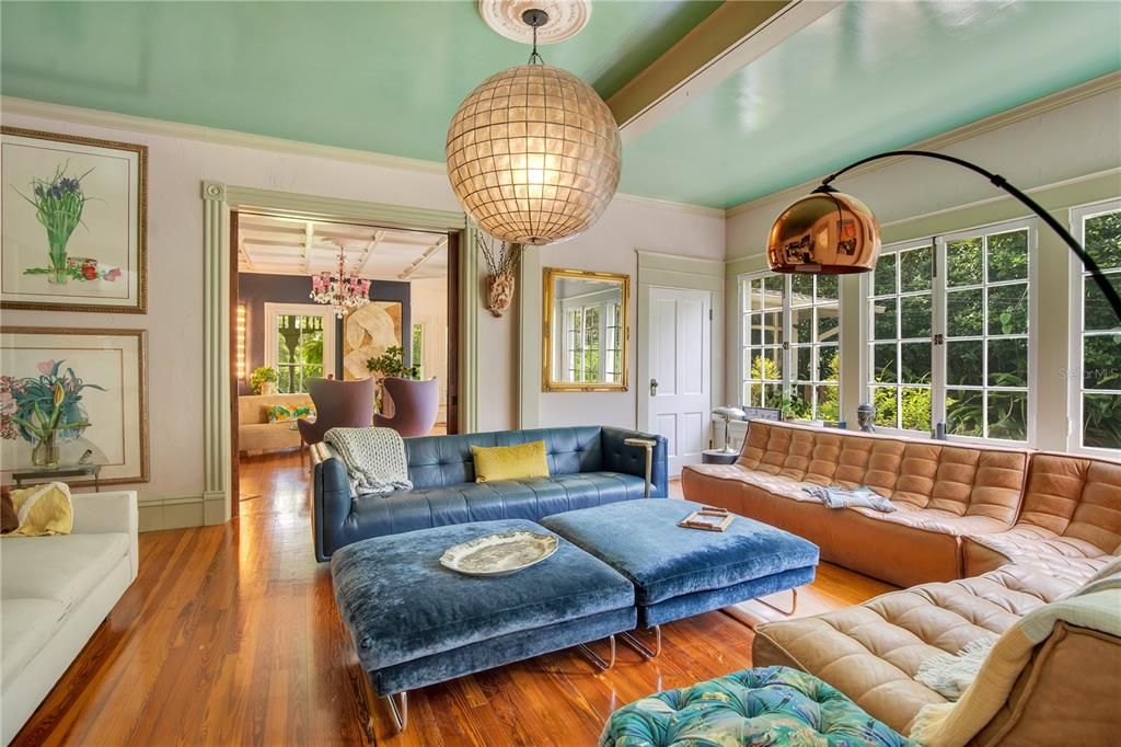 For Sale: $3,499,000 (6 beds, 5 baths, 6261 Square Feet)