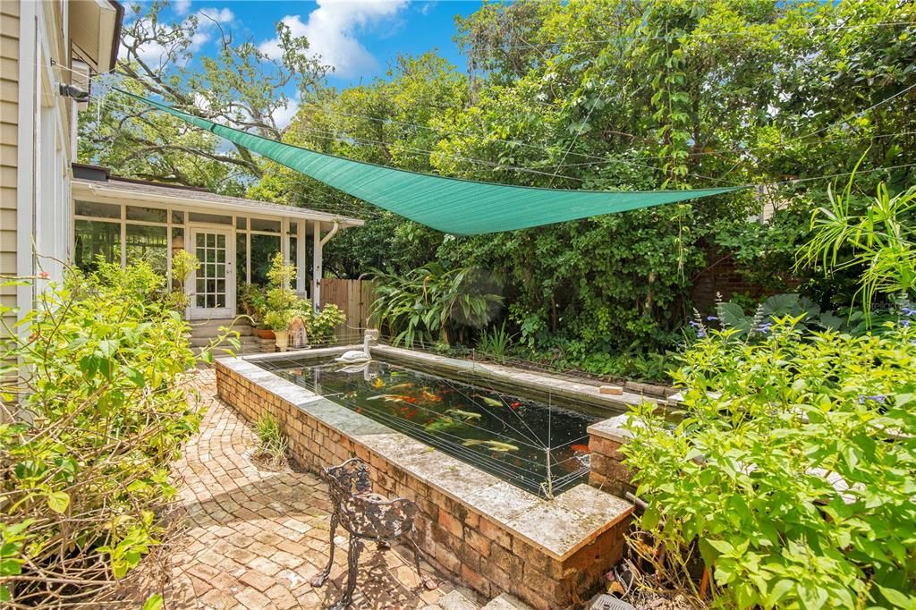 For Sale: $3,499,000 (6 beds, 5 baths, 6261 Square Feet)