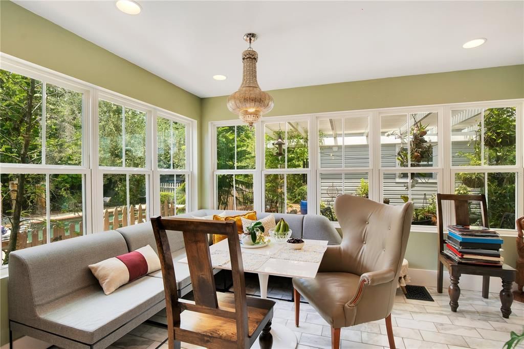 For Sale: $3,499,000 (6 beds, 5 baths, 6261 Square Feet)