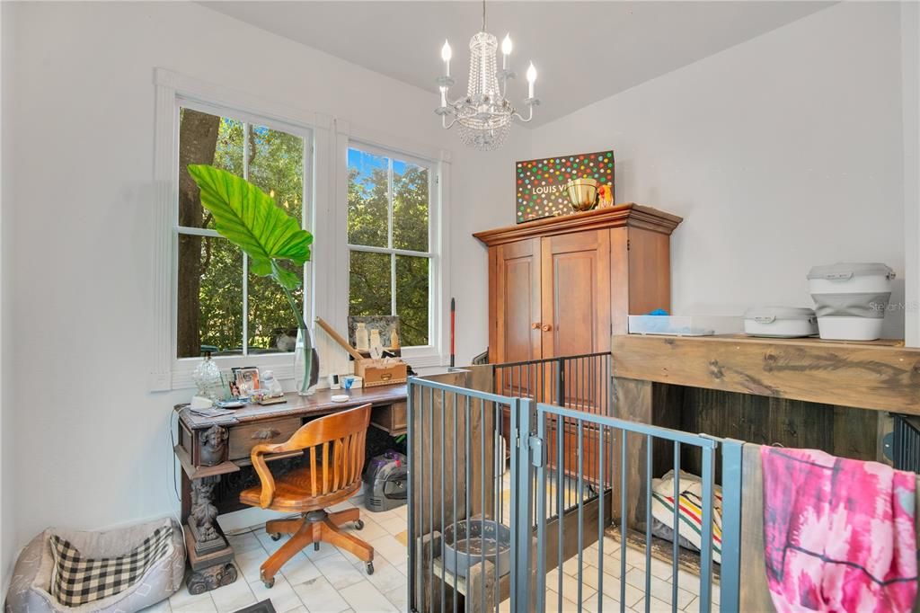 For Sale: $3,499,000 (6 beds, 5 baths, 6261 Square Feet)