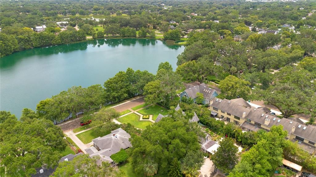 For Sale: $3,499,000 (6 beds, 5 baths, 6261 Square Feet)