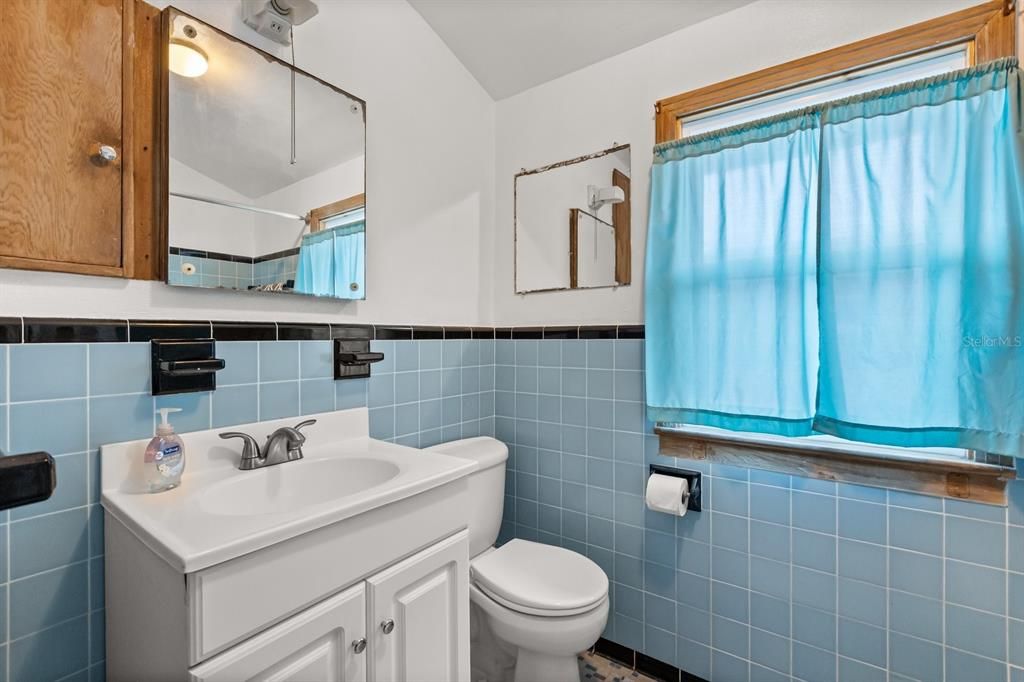 For Sale: $1,199,000 (3 beds, 2 baths, 1485 Square Feet)