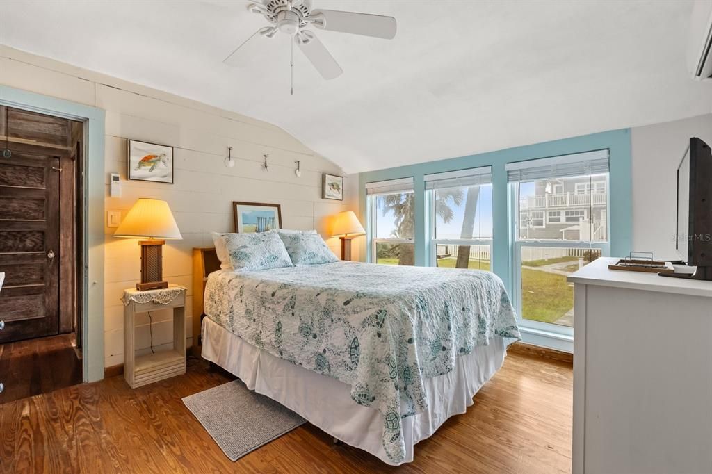 For Sale: $1,199,000 (3 beds, 2 baths, 1485 Square Feet)