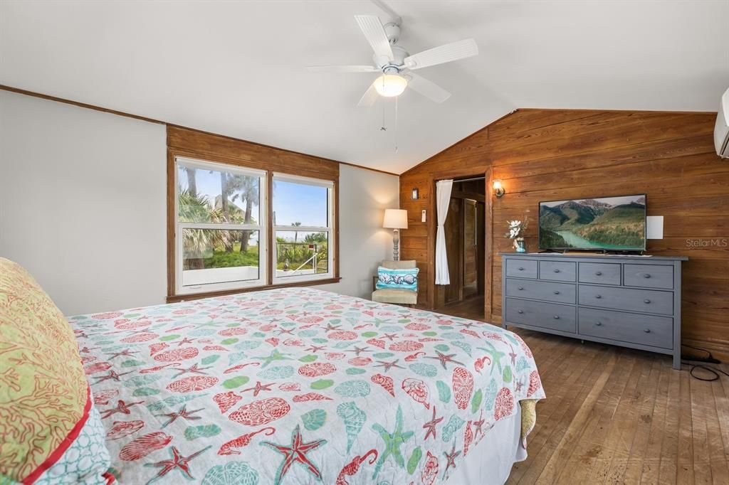 For Sale: $1,199,000 (3 beds, 2 baths, 1485 Square Feet)