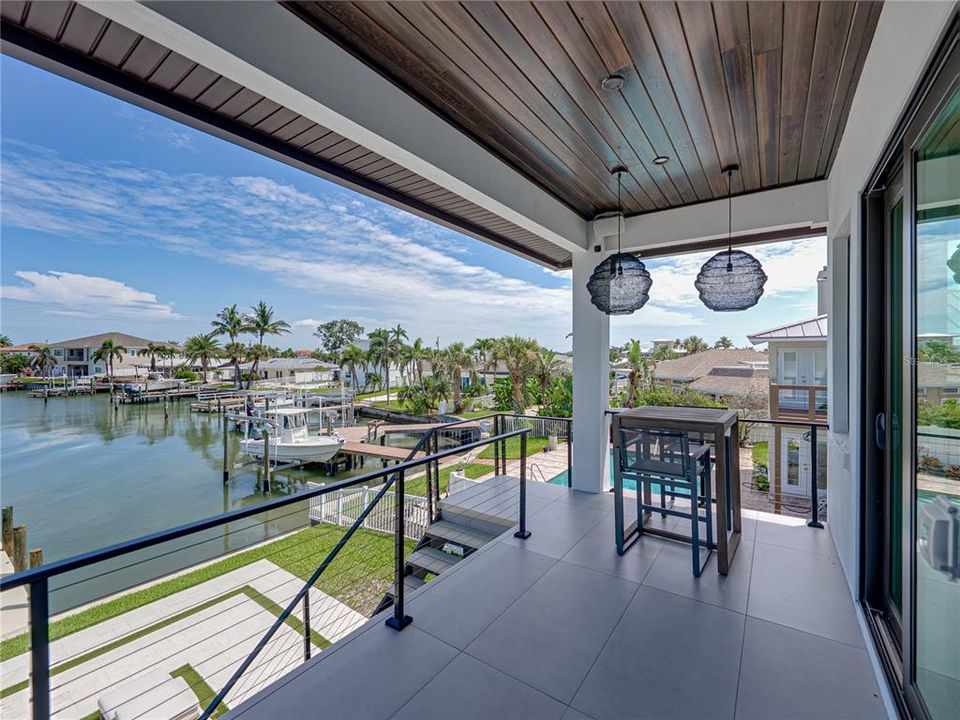 For Sale: $3,200,000 (4 beds, 2 baths, 3093 Square Feet)