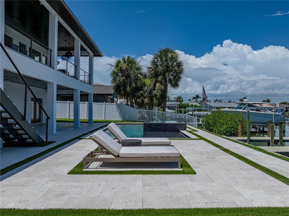 For Sale: $3,200,000 (4 beds, 2 baths, 3093 Square Feet)