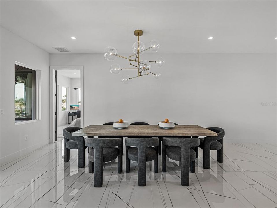 For Sale: $3,200,000 (4 beds, 2 baths, 3093 Square Feet)