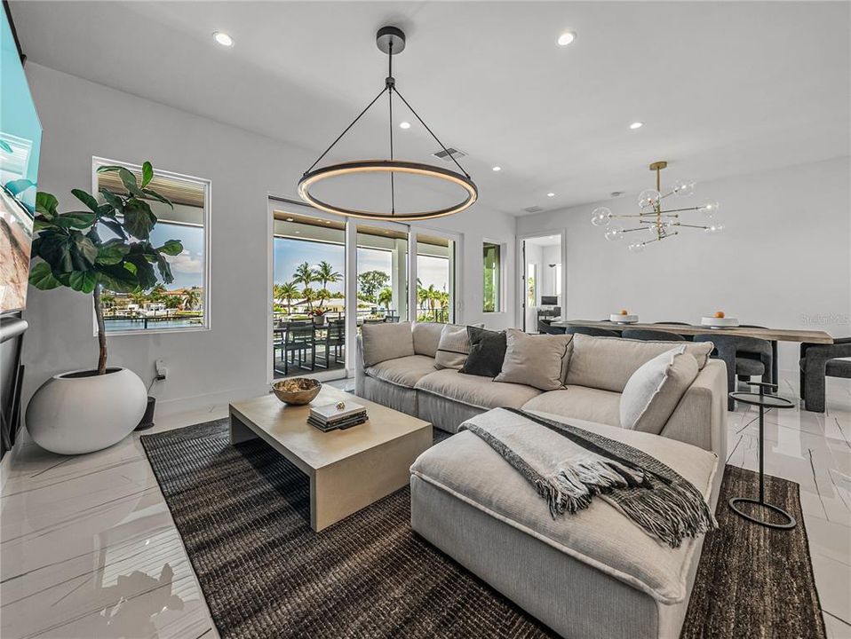 For Sale: $3,200,000 (4 beds, 2 baths, 3093 Square Feet)