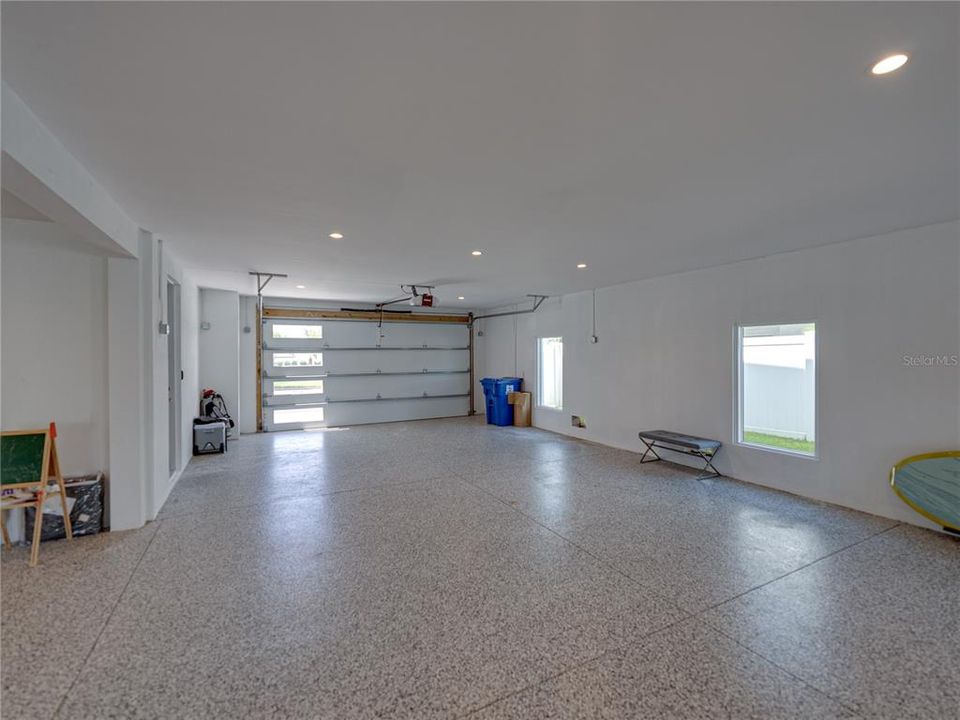 For Sale: $3,200,000 (4 beds, 2 baths, 3093 Square Feet)