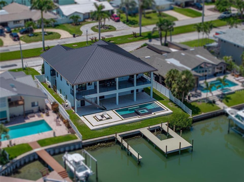 For Sale: $3,200,000 (4 beds, 2 baths, 3093 Square Feet)