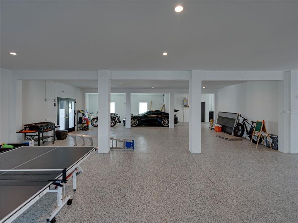 For Sale: $3,200,000 (4 beds, 2 baths, 3093 Square Feet)