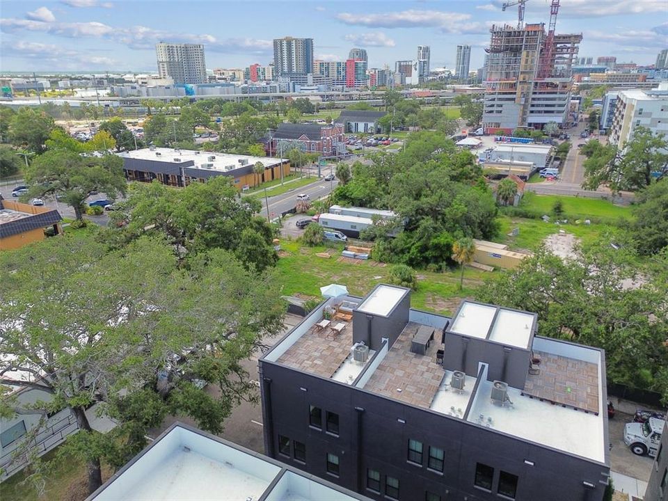 For Sale: $839,000 (3 beds, 3 baths, 2104 Square Feet)