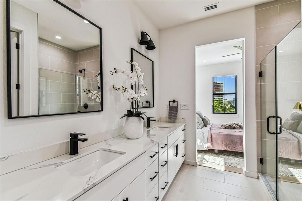 Primary En Suite Bathroom