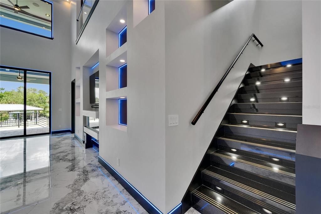 En Venta: $1,399,000 (5 camas, 3 baños, 3202 Pies cuadrados)