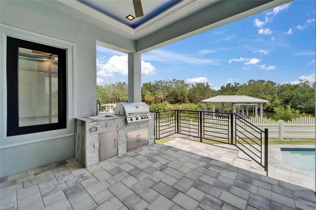 En Venta: $1,399,000 (5 camas, 3 baños, 3202 Pies cuadrados)