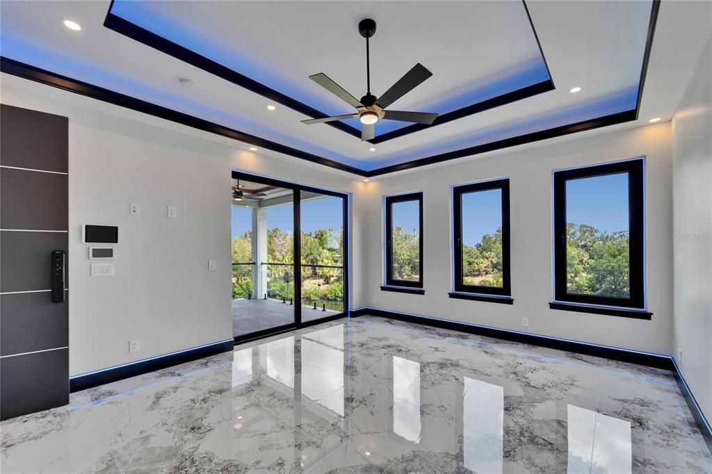 En Venta: $1,399,000 (5 camas, 3 baños, 3202 Pies cuadrados)