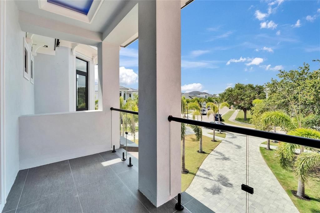 En Venta: $1,399,000 (5 camas, 3 baños, 3202 Pies cuadrados)