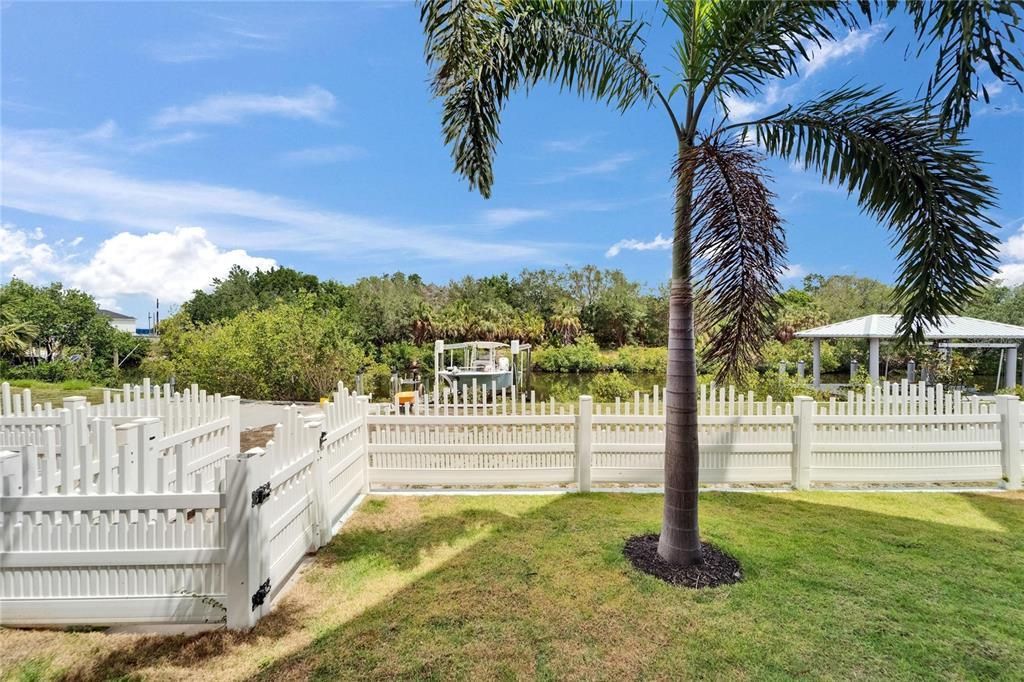 En Venta: $1,399,000 (5 camas, 3 baños, 3202 Pies cuadrados)