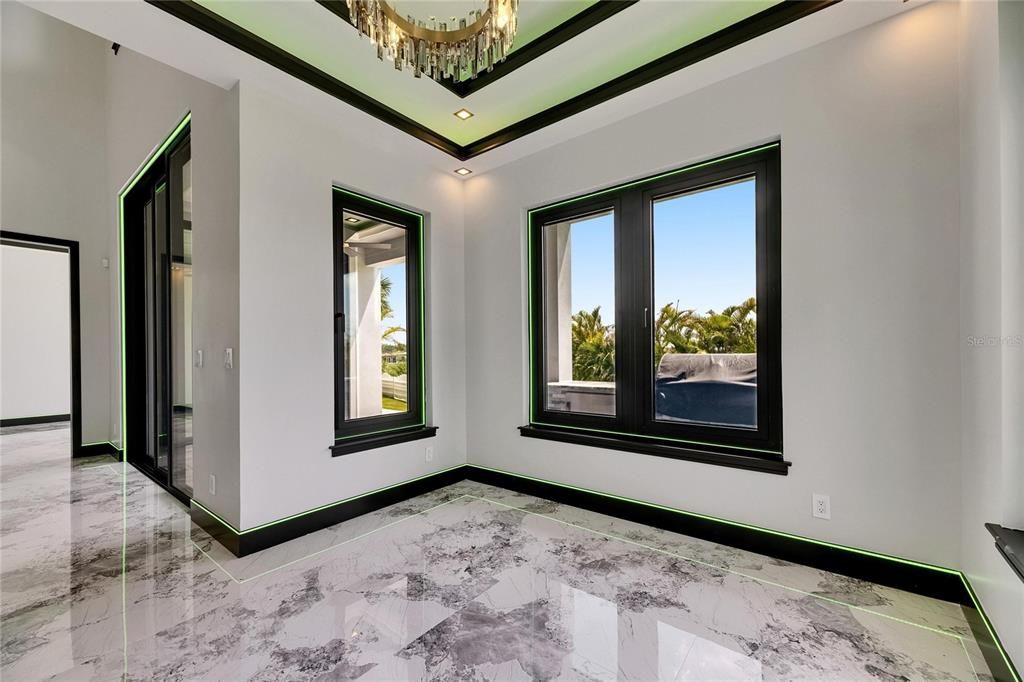 На продажу: $1,399,000 (5 спален, 4 ванн, 3196 Квадратных фут)