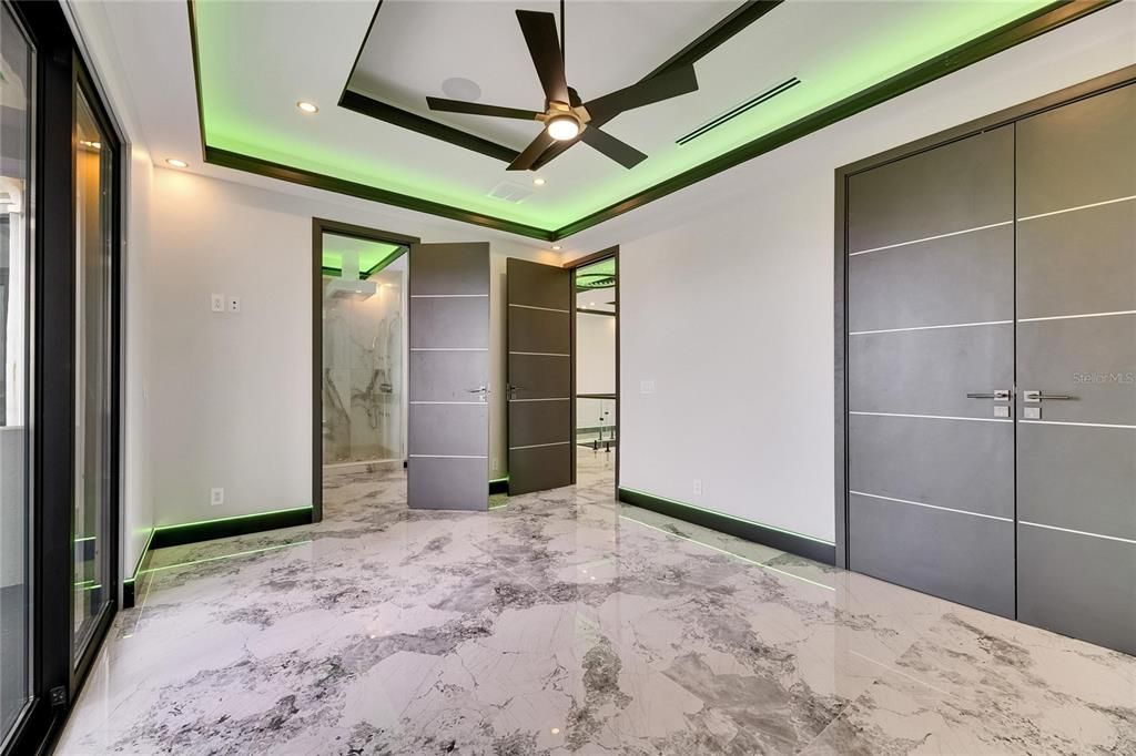На продажу: $1,399,000 (5 спален, 4 ванн, 3196 Квадратных фут)