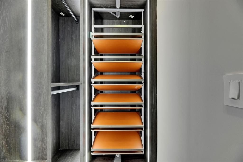На продажу: $1,399,000 (5 спален, 4 ванн, 3196 Квадратных фут)