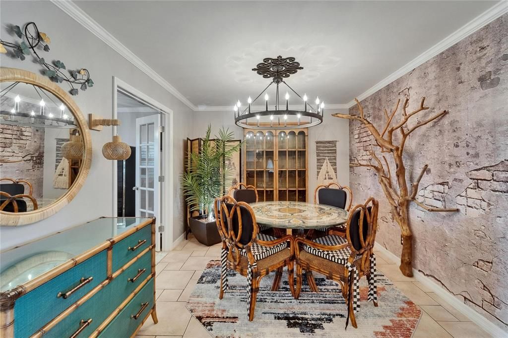 待售: $393,000 (2 贝兹, 2 浴室, 1002 平方英尺)