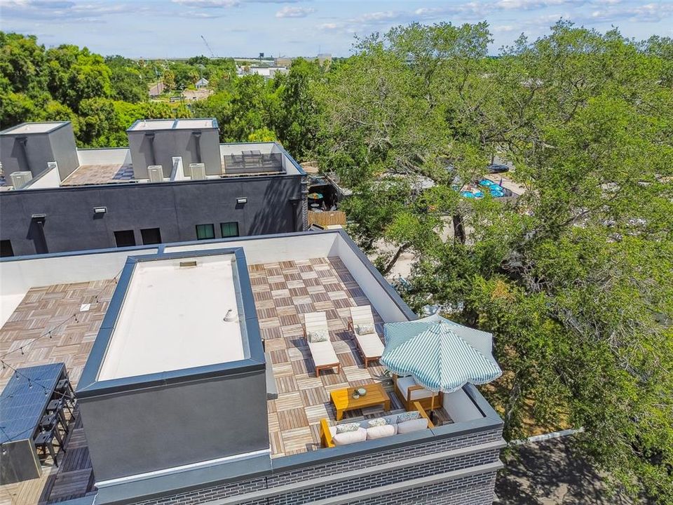 For Sale: $799,000 (3 beds, 3 baths, 2104 Square Feet)