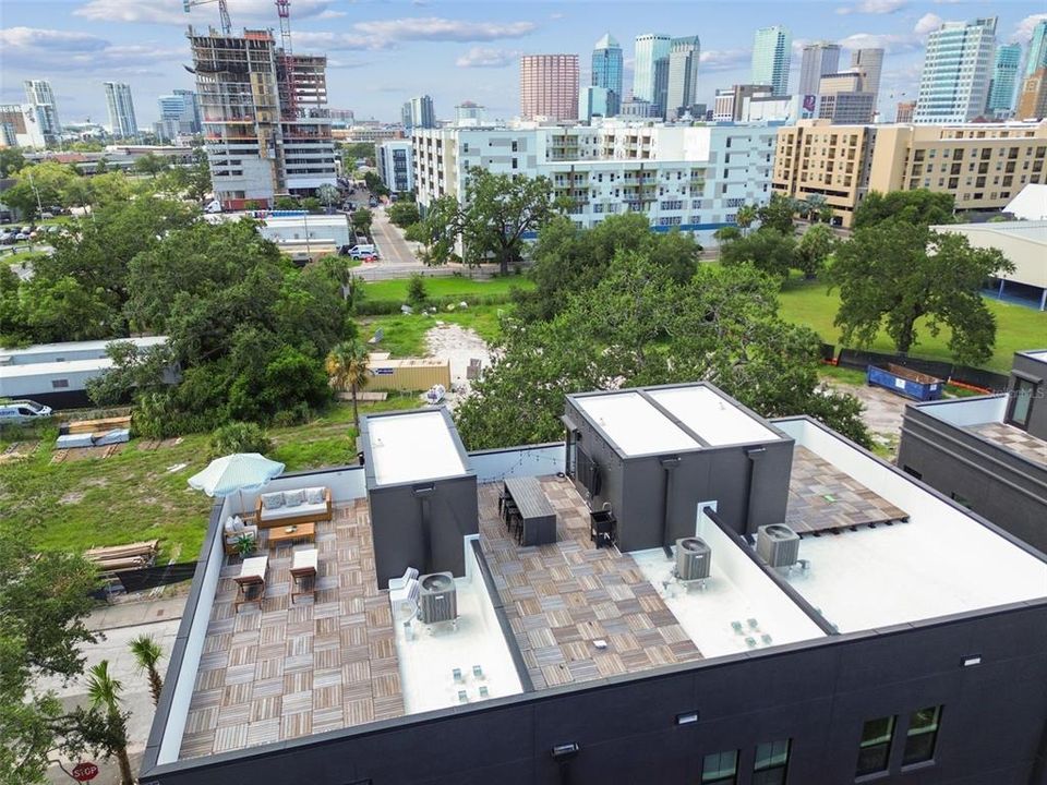 For Sale: $799,000 (3 beds, 3 baths, 2104 Square Feet)