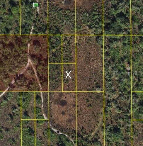 En Venta: $9,500 (0.32 acres)