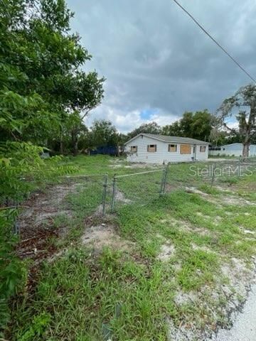 Recently Sold: $55,000 (3 beds, 2 baths, 864 Square Feet)