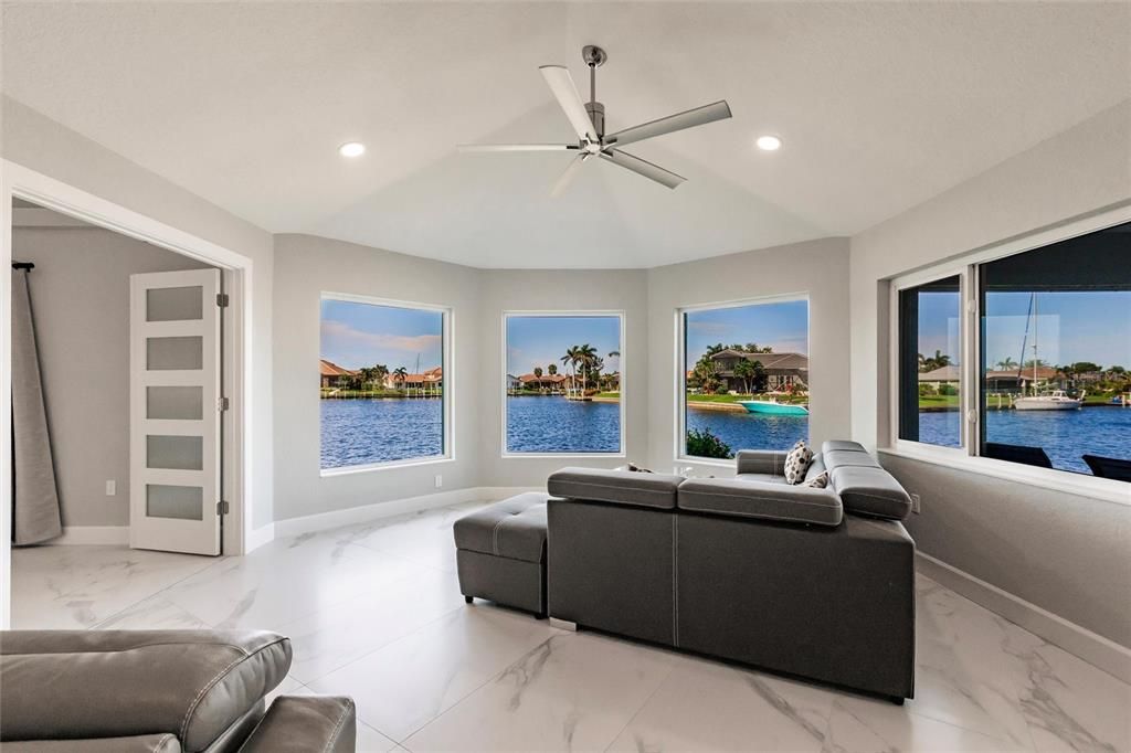 Active With Contract: $1,645,000 (3 beds, 2 baths, 2911 Square Feet)