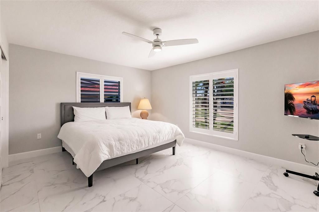 Active With Contract: $1,645,000 (3 beds, 2 baths, 2911 Square Feet)