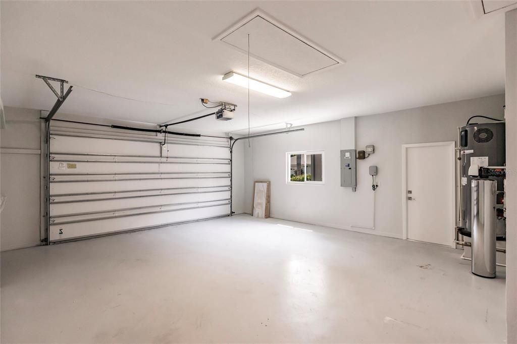 Active With Contract: $1,645,000 (3 beds, 2 baths, 2911 Square Feet)