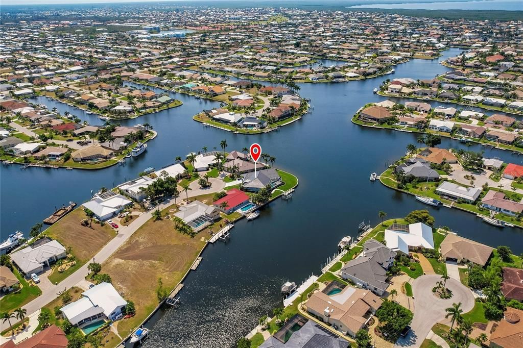 Active With Contract: $1,645,000 (3 beds, 2 baths, 2911 Square Feet)