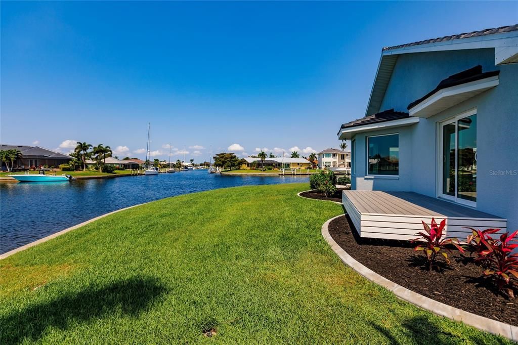 Active With Contract: $1,645,000 (3 beds, 2 baths, 2911 Square Feet)