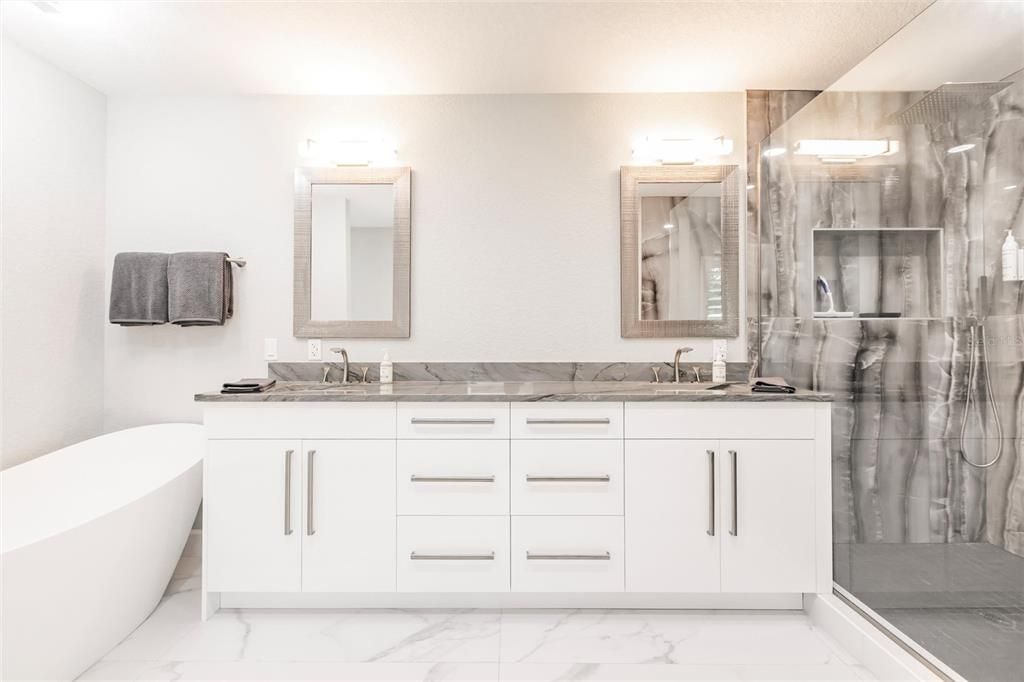 Active With Contract: $1,645,000 (3 beds, 2 baths, 2911 Square Feet)