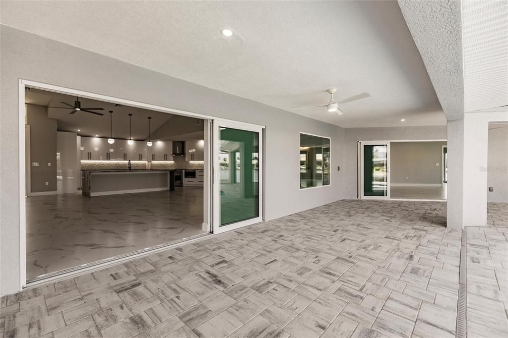 Active With Contract: $1,645,000 (3 beds, 2 baths, 2911 Square Feet)